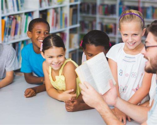 Tech Troubles at School? Should You Hire an In-House Staff or Outsource?  